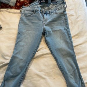 Hollister jeans